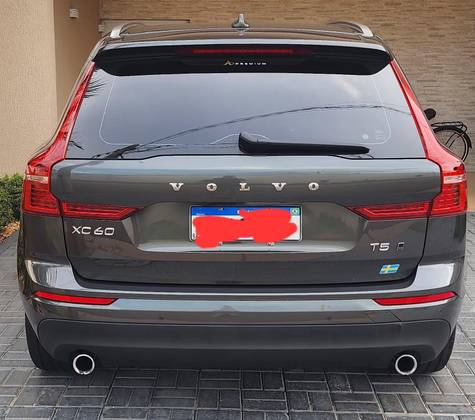 VOLVO XC60 2.0 T5 GASOLINA MOMENTUM AWD GEARTRONIC VOLVO XC60 2.0 T5 GASOLINA MOMENTUM AWD GEARTRONIC